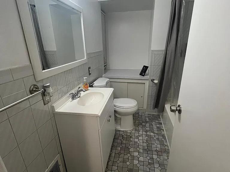 21540 Olmstead St — Photo 17