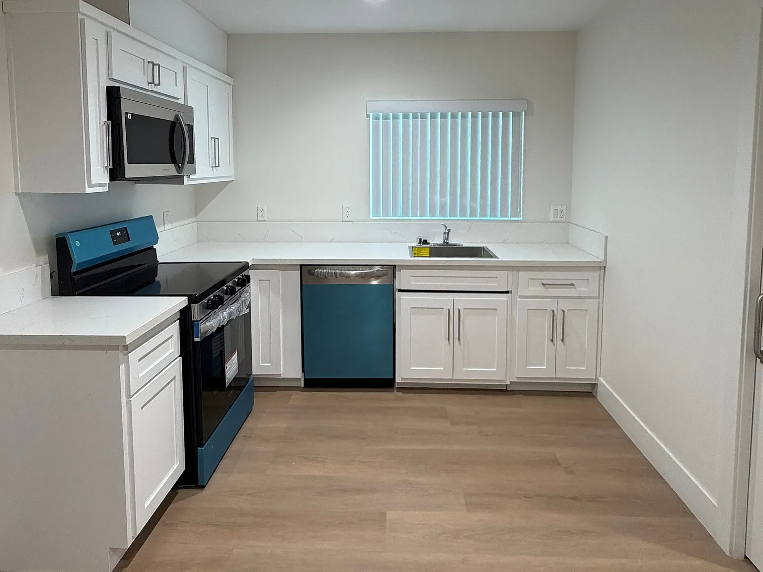 1 bed, 367 sqft, $2,175 — Photo 3