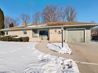 2112 Markham St, Manitowoc, WI 54220