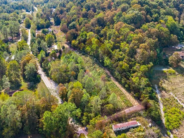 814 State Route 827, Greenup, KY 41144