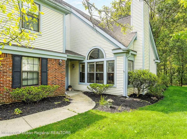27 Rawson Circle, Ocean Twp, NJ 07712