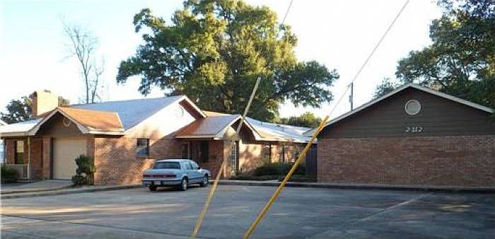 House and 6 apartments