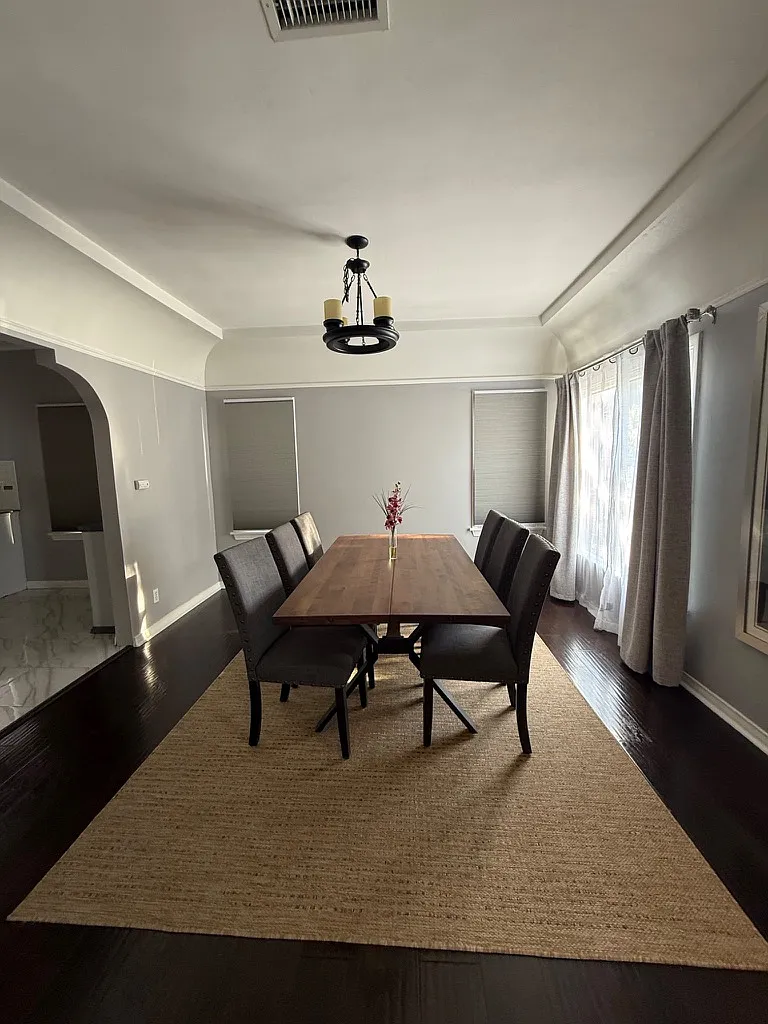 3 bed, 1700 sqft, $5,000 — Photo 3