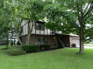 424 Pepperidge Ct, Aurora, IL