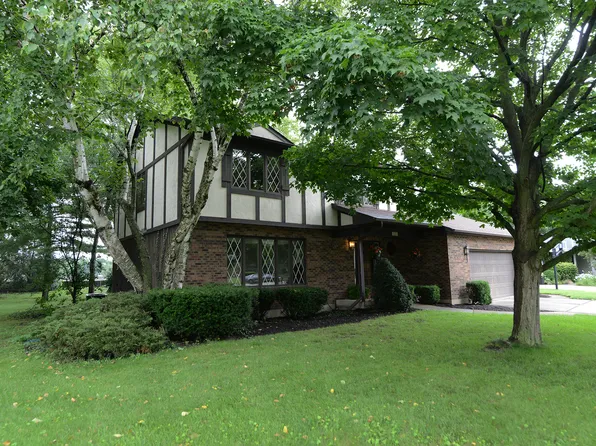 424 Pepperidge Ct, Aurora, IL 60506