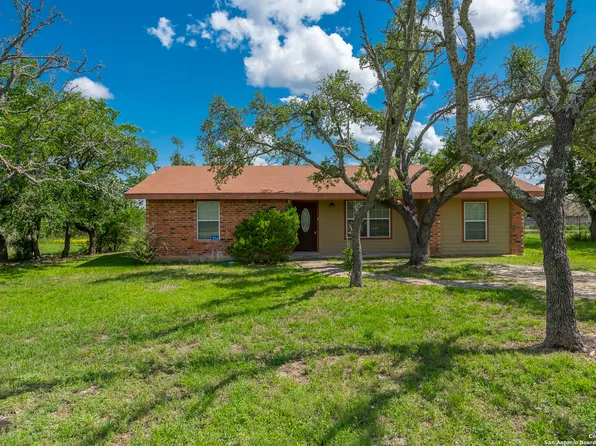 256 Michael Dr, Harper, TX 78631