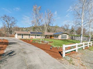 2860 W Griffin Creek Rd, Medford, OR 97501