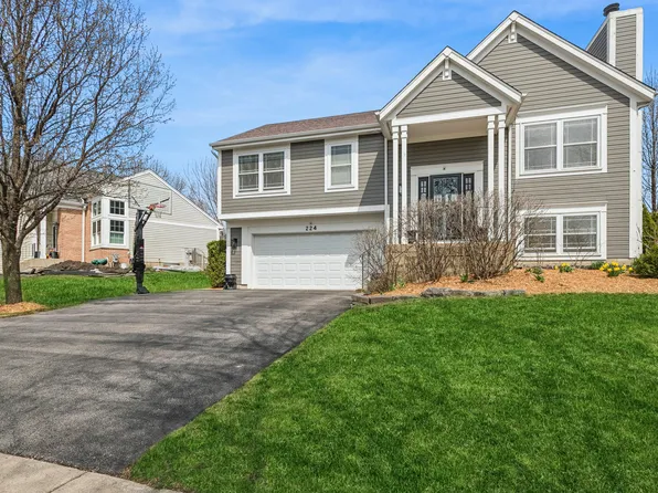 224 Penny Ln, Grayslake, IL 60030