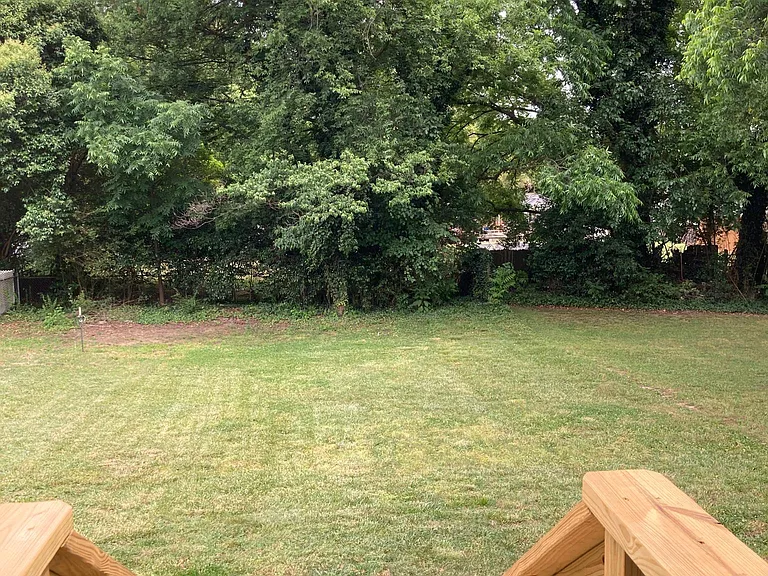 37 Douglas Ave NW — Photo 18