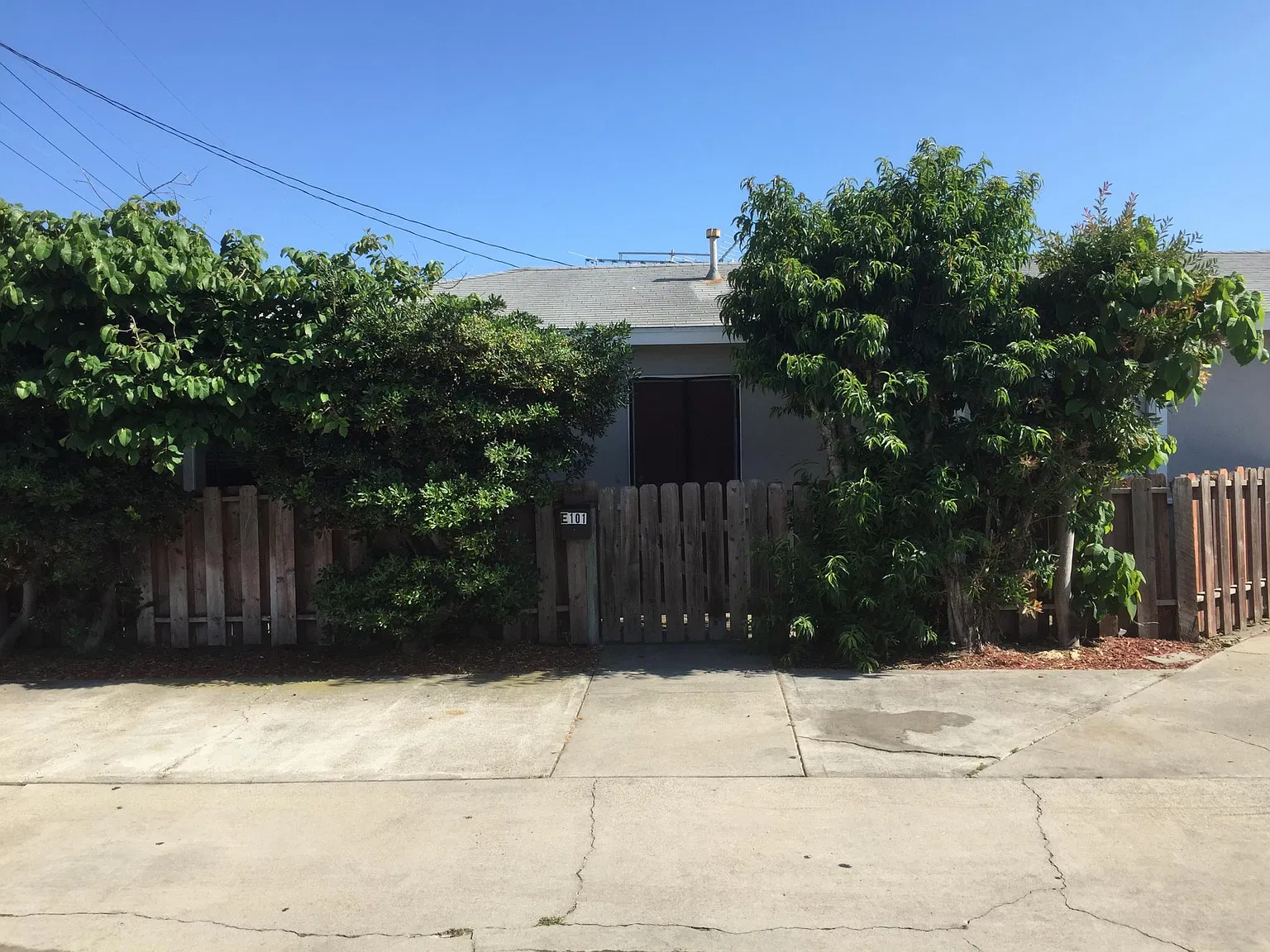 2 bed, 850 sqft, $3,150 — Photo 1