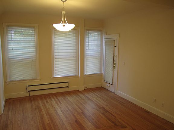 3rd image of 1184-1198 Jackson St