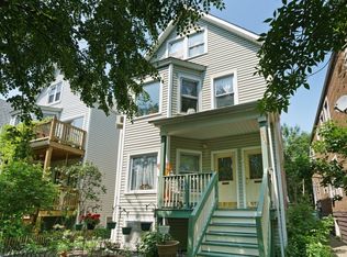 3224 N Ridgeway Ave, Chicago, IL 60618