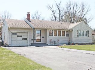 6 Cedar Ave, Danville, IL 61832