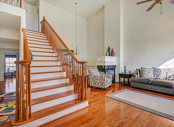 4th image of 3911 Southwinds Pl #3911