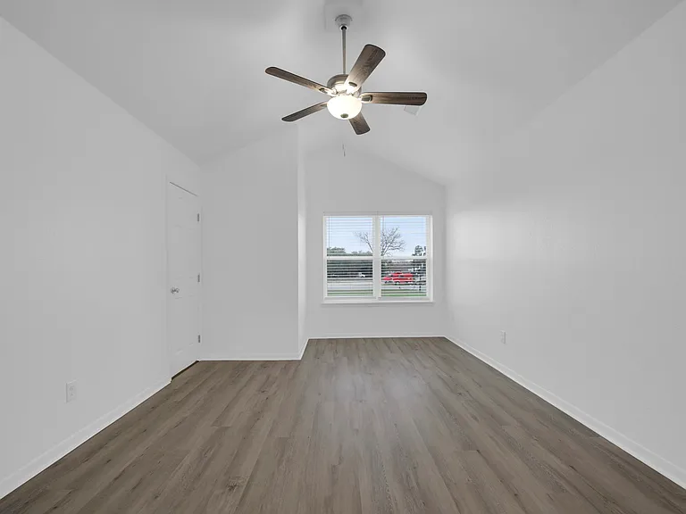 1004 E Fannin St #1006 — Photo 9