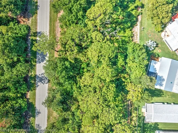 913 Porsche Ave, Sebring, FL 33872