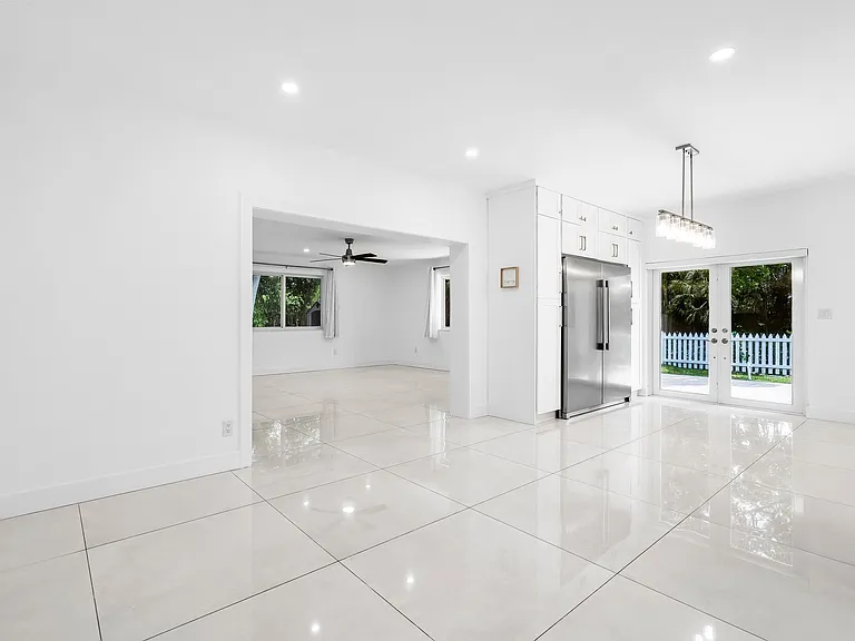 7800 SW 57th Ct — Photo 14