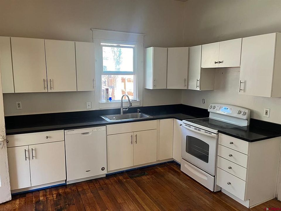 2nd image of 831 N 1st Street