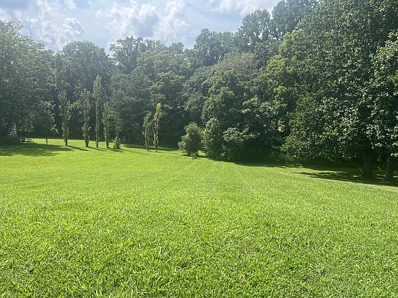 3rd image of 117 Keri Dr