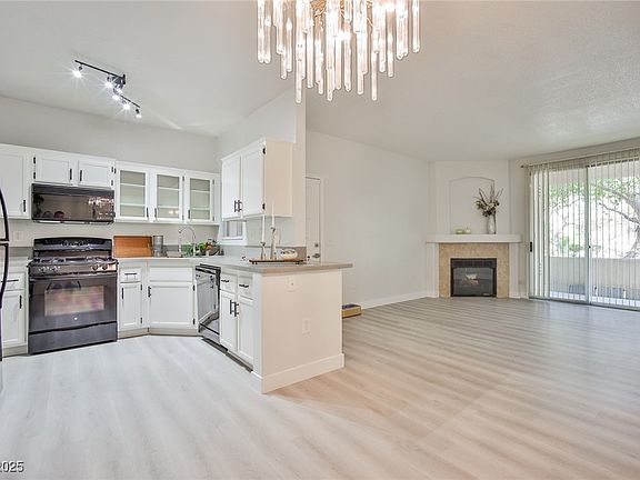 4th image of 1830 N Buffalo Dr Unit 1091