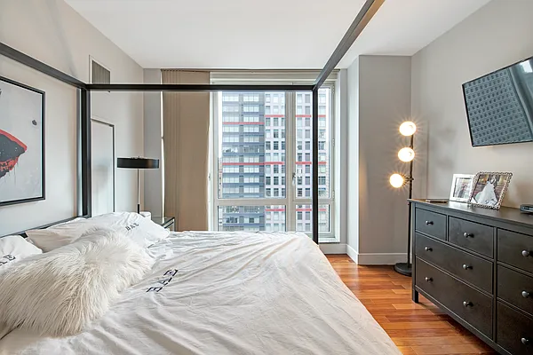 Rented by Compass | media 5