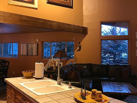 Kitchen facing livingroom