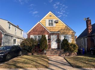 24125 85th Ave, Bellerose, NY 11426