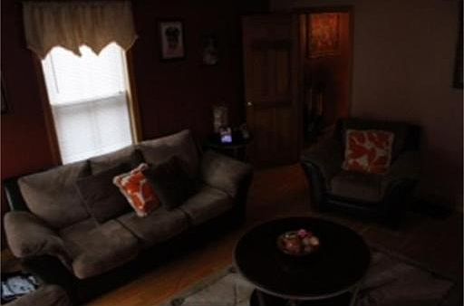 5th image of 17 Pond St