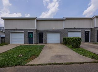 943 McClanahan Ln, Lexington, KY 40509