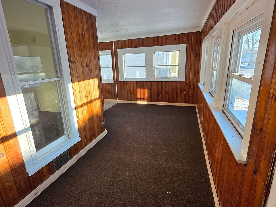 1st image of 20 Myrtle Hill Park #1