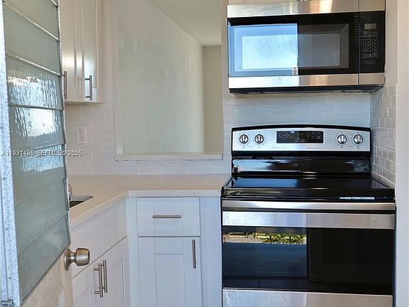5th image of 3000 Marcos Dr APT P410