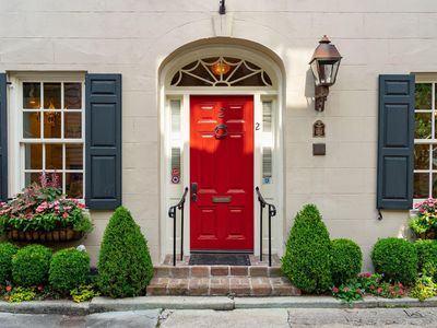 2 Bedons Aly, Charleston, SC, 29401