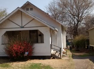 2070 SW Washburn Ave, Topeka, KS 66604