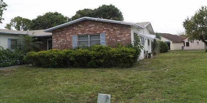 1st image of 6220 SW 10th Ct