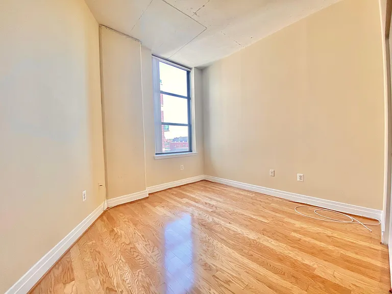 2020 12th St NW #611 — Photo 15