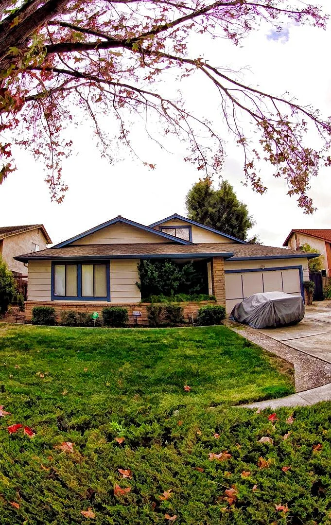 5 bed, 2150 sqft, $650 — Photo 1