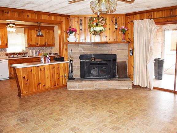 5th image of 7457 Deborah Dr