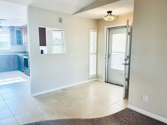 2 bed, 1414 sqft, $2,150 — Photo 3