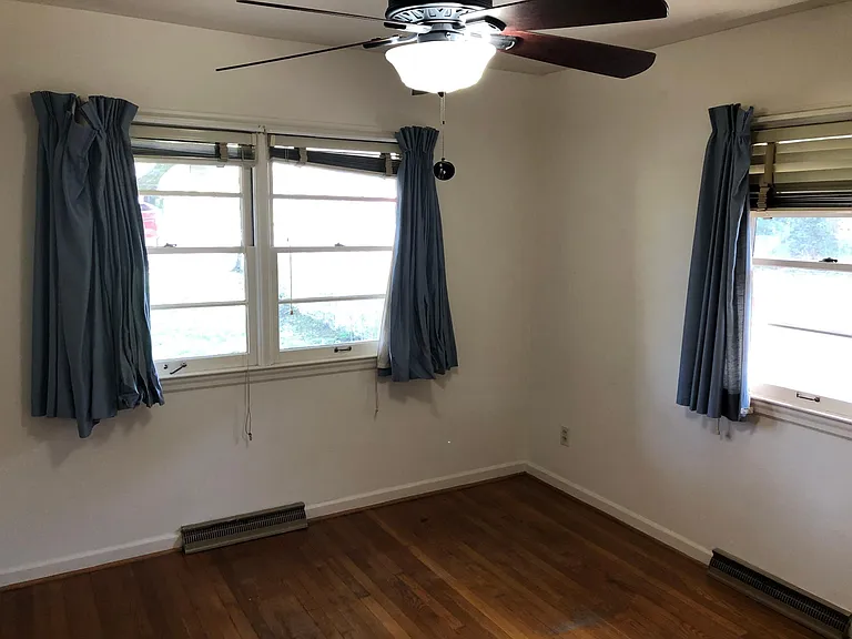 412 Oak St #1 — Photo 9