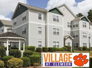 190 University Village Dr APT J, Central, SC 29630