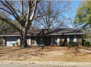 203 Elizabeth St, Wetumpka, AL 36092