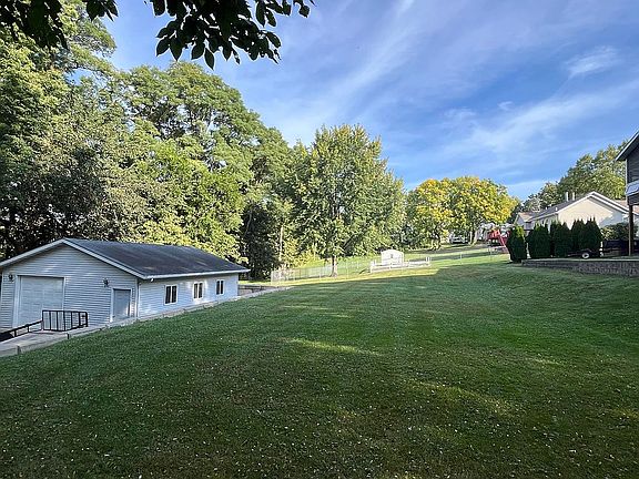 Rear Yard - Add'l Garage