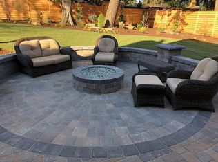 10415 SW Lady Marion Dr, Tigard, OR 97224