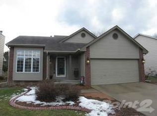4856 Meadow Valley Dr, West Des Moines, IA 50265