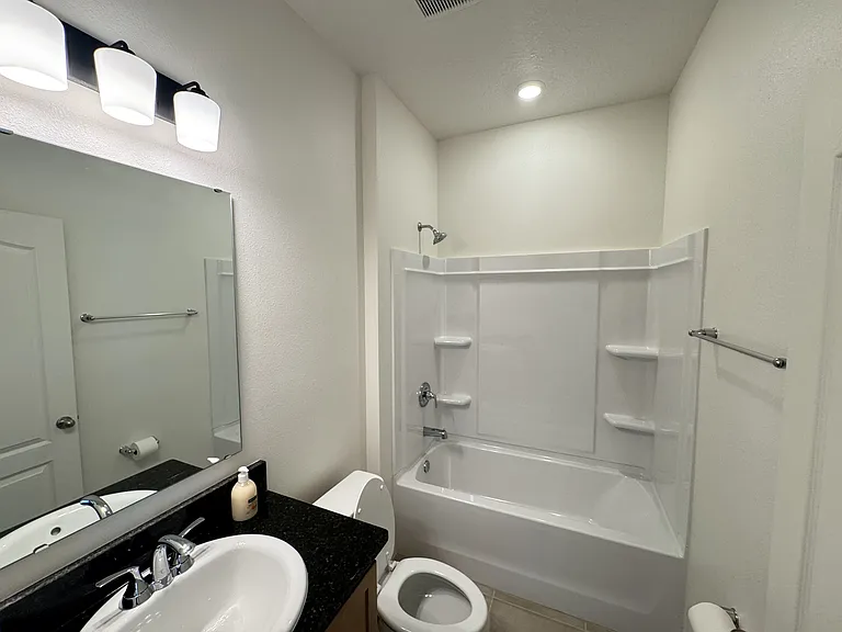 3820 Elk Bluff Rd — Photo 5