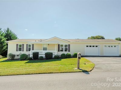 14 Beechnut Dr, Hendersonville, NC, 28739