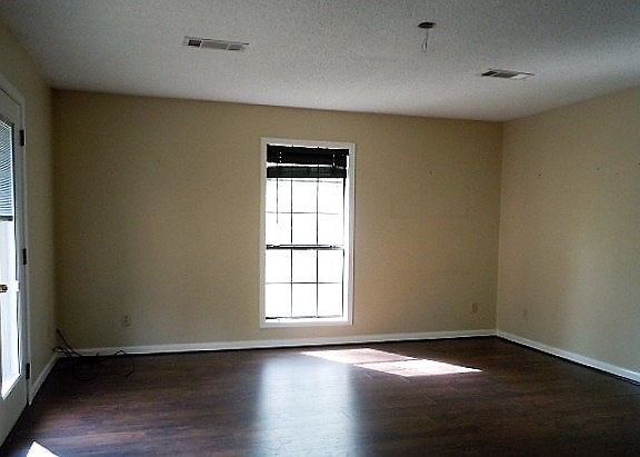 2nd image of 10203 Oklahoma St