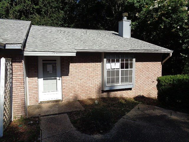 1st image of 2005 Gardenbrook Ln