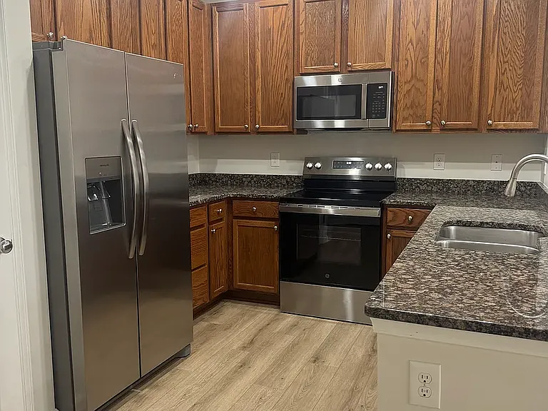2933 Gilder Way #75 — Photo 4