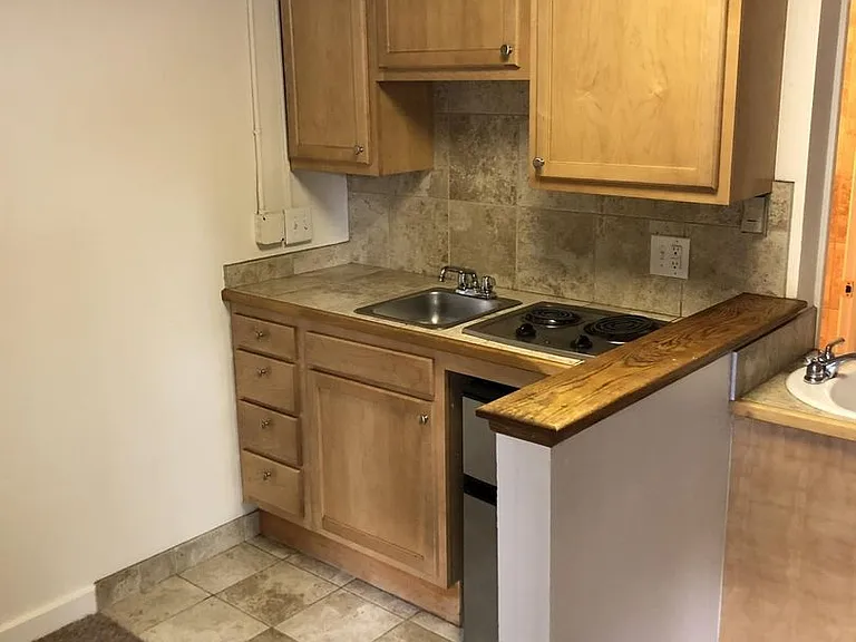 2000 Canyon Blvd — Photo 2
